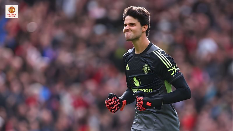 Thủ thành trẻ Senne Lammens có màn thể hiện xuất sắc trong những ngày đầu ra quân